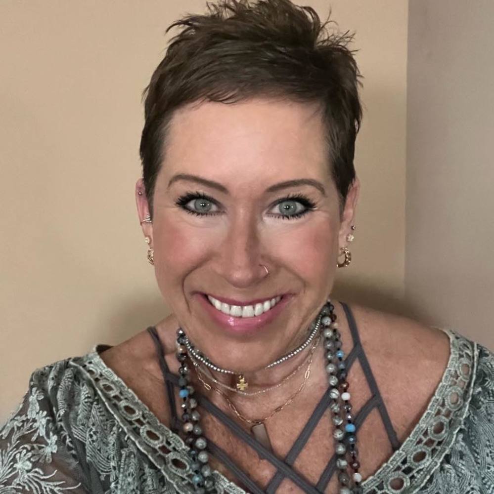 Meet your Posher, Julie
